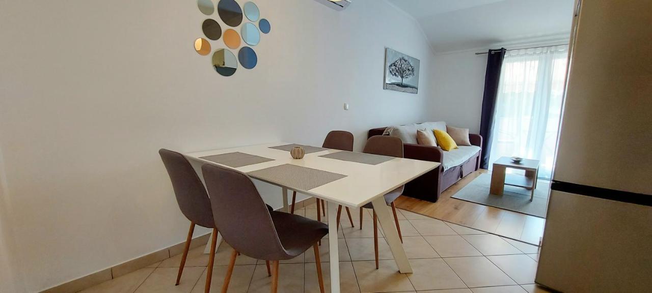 Apartments Marijana 라브 외부 사진