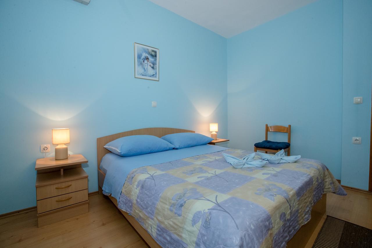 Apartments Marijana 라브 외부 사진
